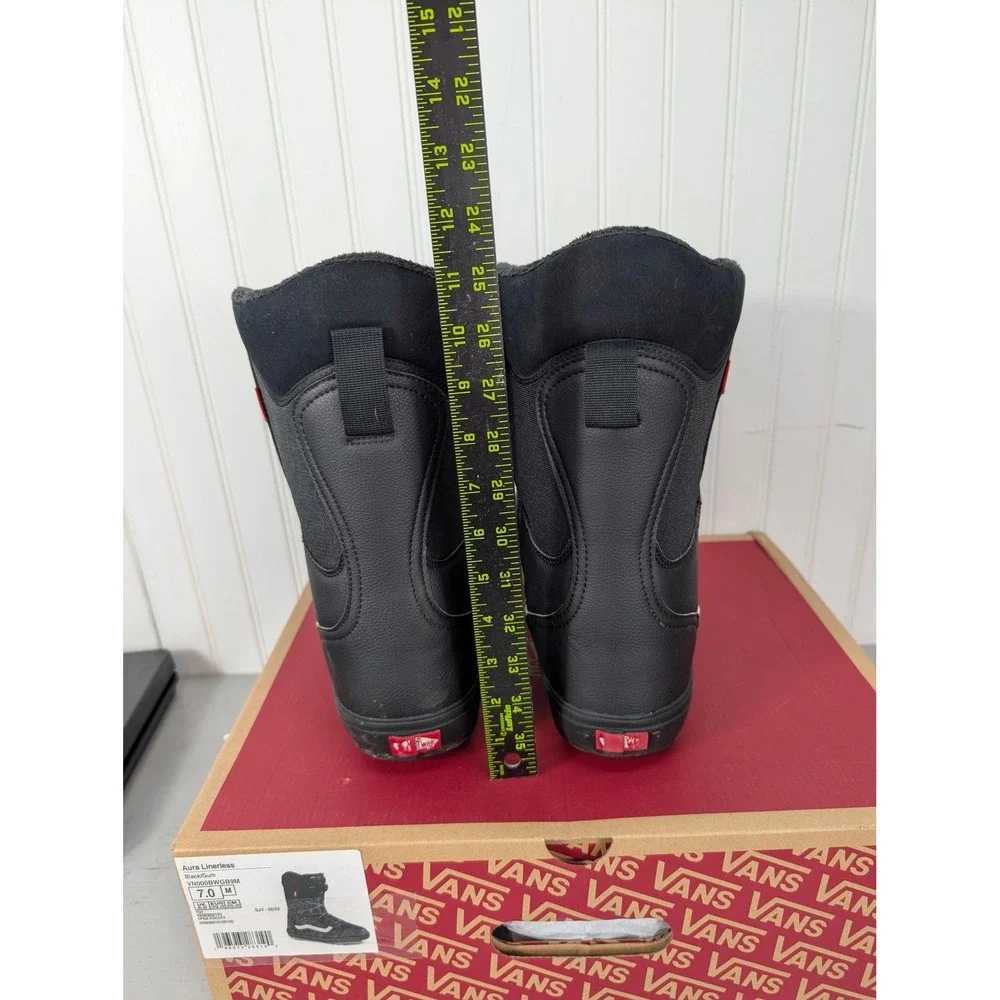Vans Aura Linerless Snowboard Boots Men's 7 Black/Gum Synthetic VN000BWGB9M